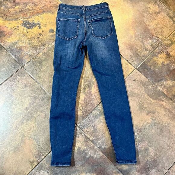 Forever 21 Stretch Distressed Jeans Size 27 - Picture 8 of 8